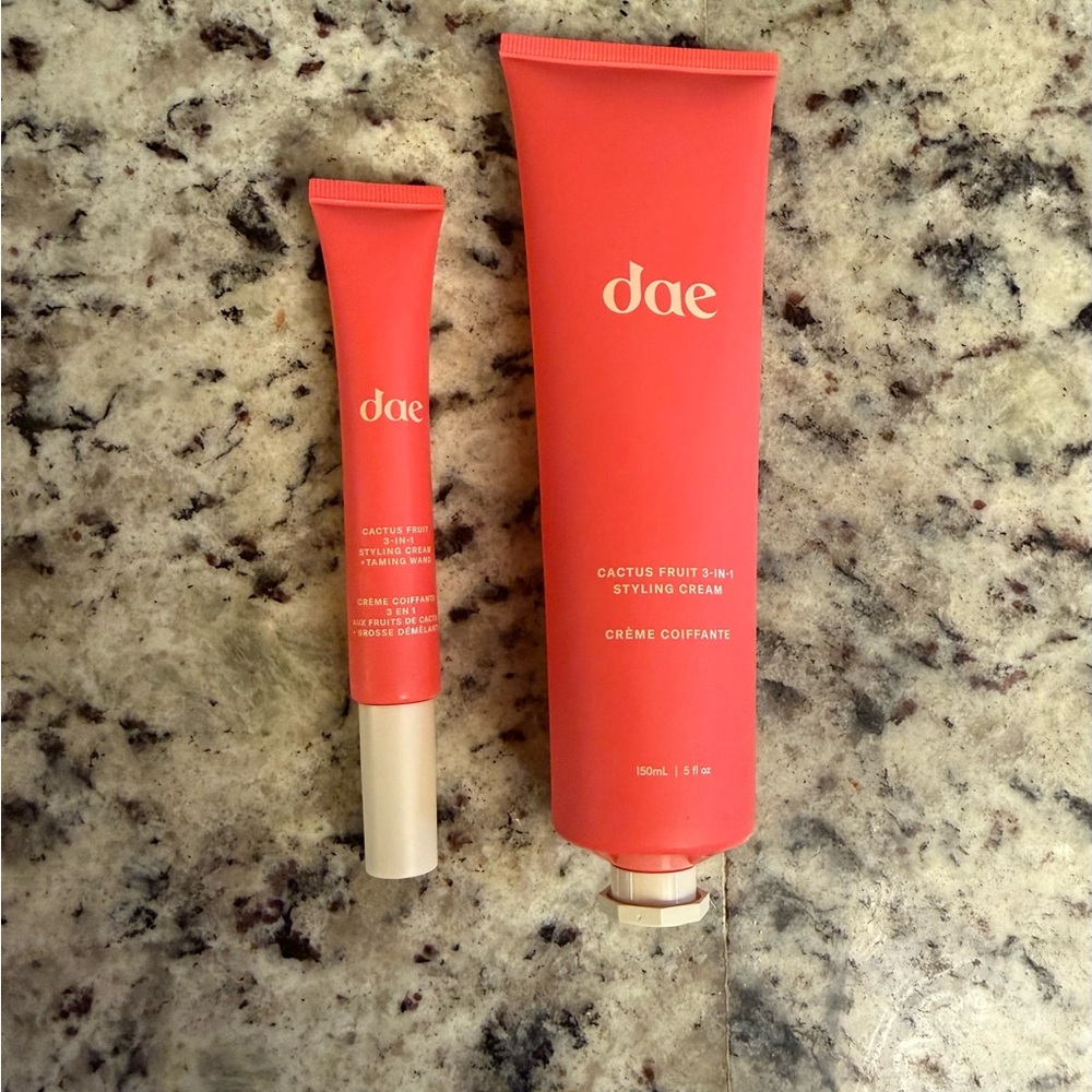 Dae Cactus Fruit 3-in-1 Styling Cream with travel mini styling wand
